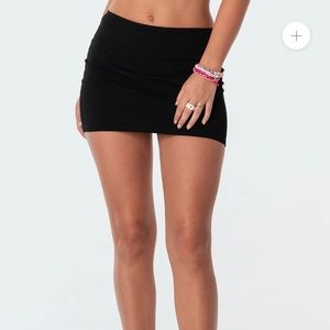 EDIKTED AISHA LOW-RISE MINI SKIRT
